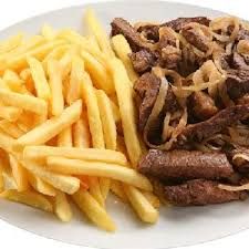 Contra filé com fritas