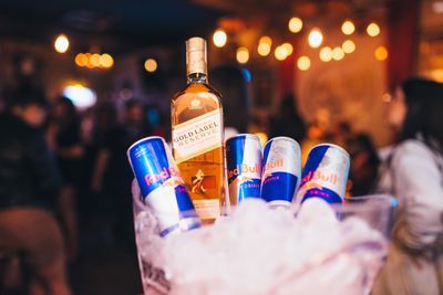 Gold Label + 4 RedBull