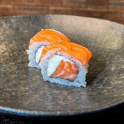 URAMAKI PHILADELFIA ESPECIAL