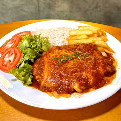 FILÉ A PARMEGIANA