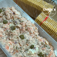 Whipped Premium Salmon Dill Dip with Crackers