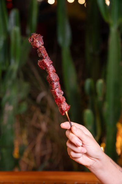 ESPETINHO DE CARNE 